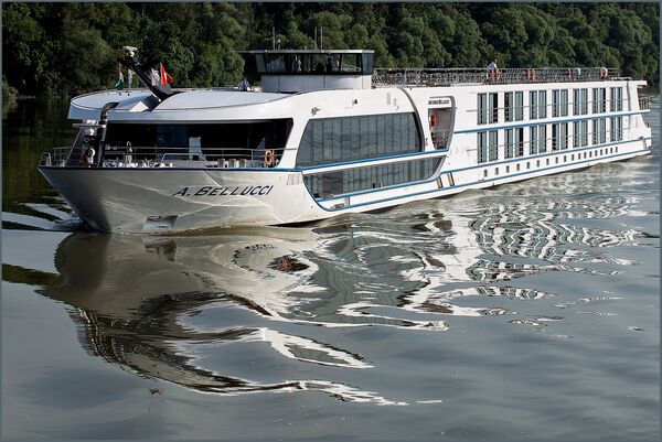 »Auf der Donau« von Sebastian Thor (Pl. 18)